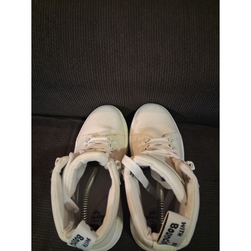 Dr. Martens Combs W Combat Boots Womens Sz 7 US All White Air Wair - Picture 5 of 8